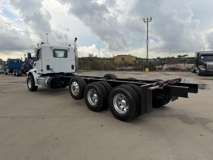2023 Peterbilt 567-2