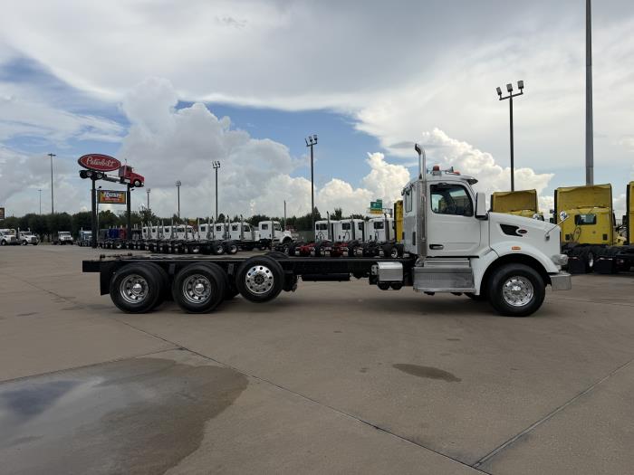 2023 Peterbilt 567-5
