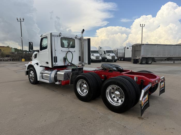 2023 Peterbilt 567-2
