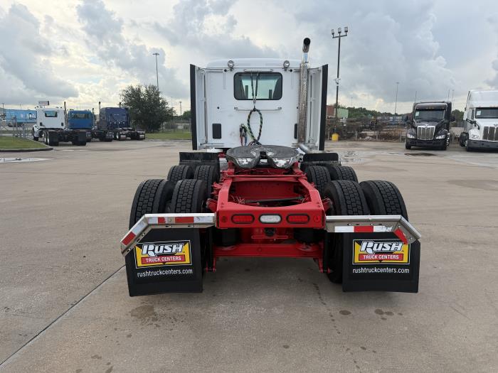 2023 Peterbilt 567-3