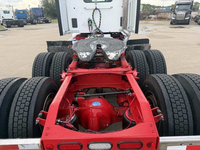 2023 Peterbilt 567-12