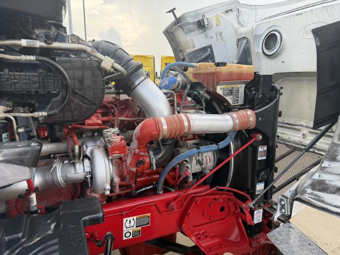 2023 Peterbilt 567-18