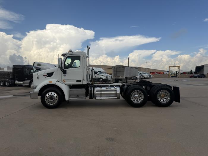 2021 Peterbilt 567-1