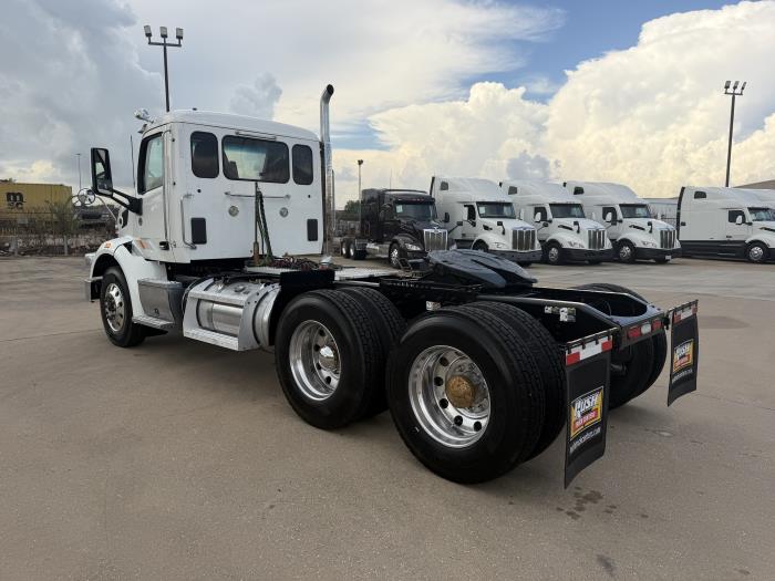 2021 Peterbilt 567-2