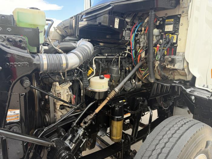 2021 Peterbilt 567-15