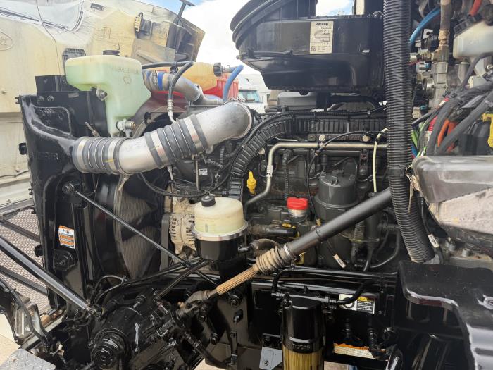 2021 Peterbilt 567-16