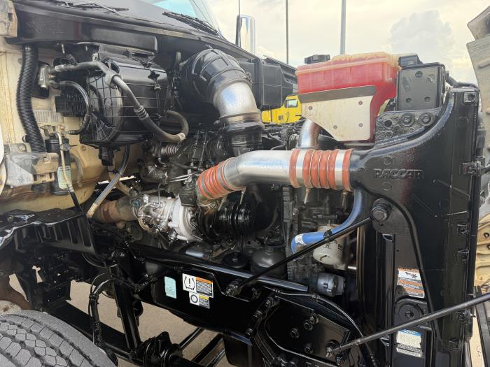 2021 Peterbilt 567-18