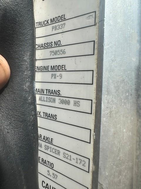 2021 Peterbilt 337-3