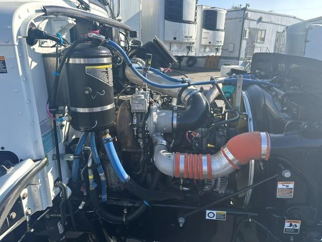 2021 Peterbilt 337-10