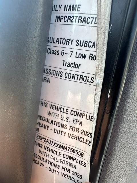 2021 Peterbilt 337-1