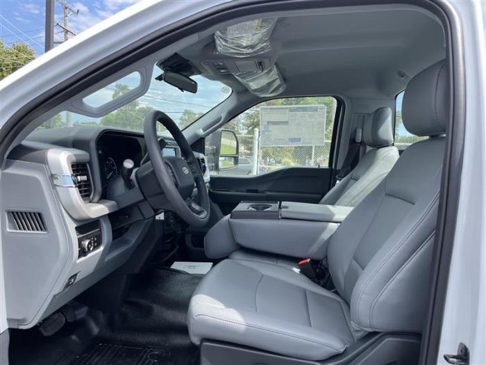 2026 Ford F-550-12