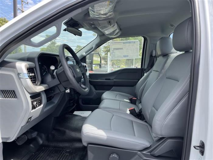 2026 Ford F-550-13