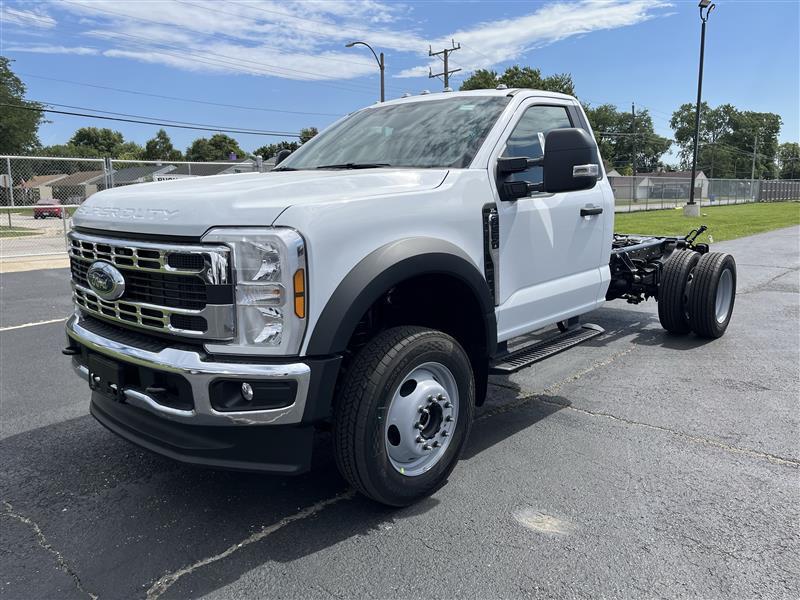 New 2026 Ford F-550 - photo 2