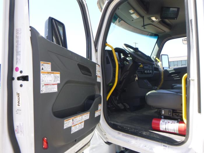 2026 Peterbilt 548-10
