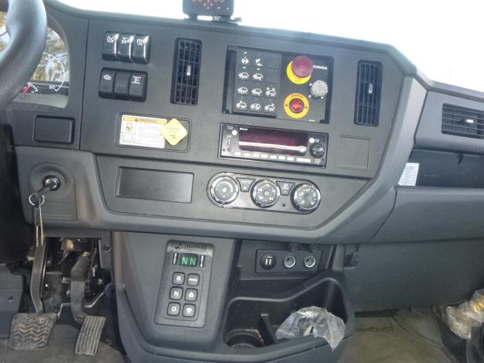 2026 Peterbilt 548-13