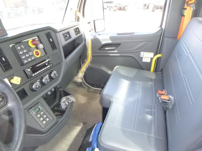 2026 Peterbilt 548-15