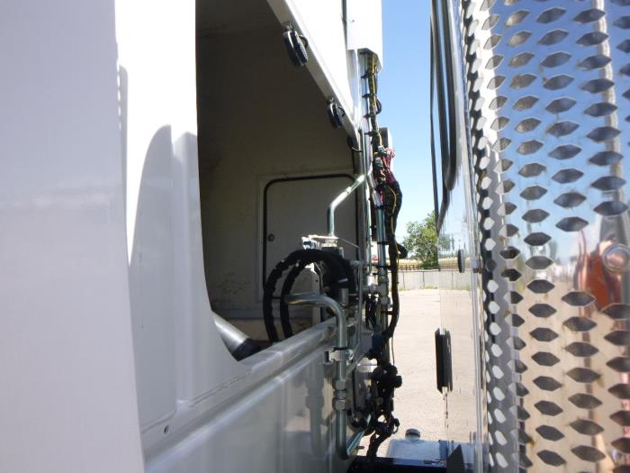 2026 Peterbilt 548-34