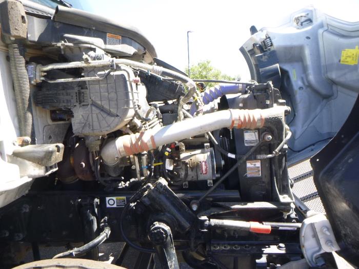2026 Peterbilt 548-37