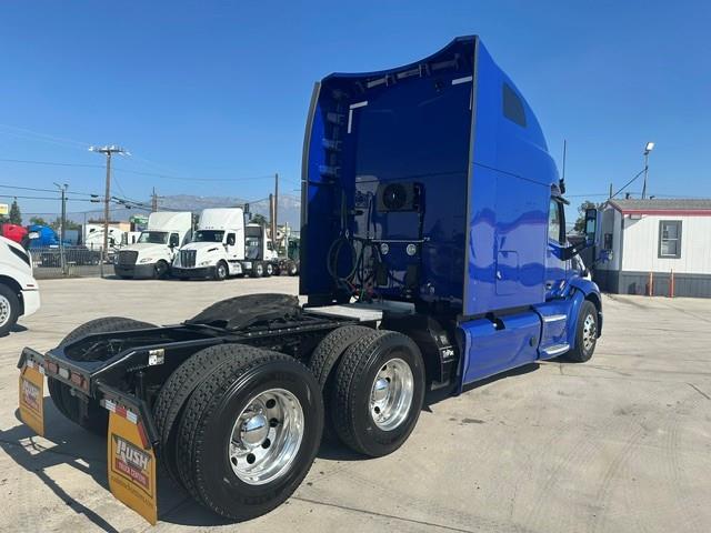 2022 Peterbilt 579-8
