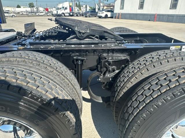 2022 Peterbilt 579-10