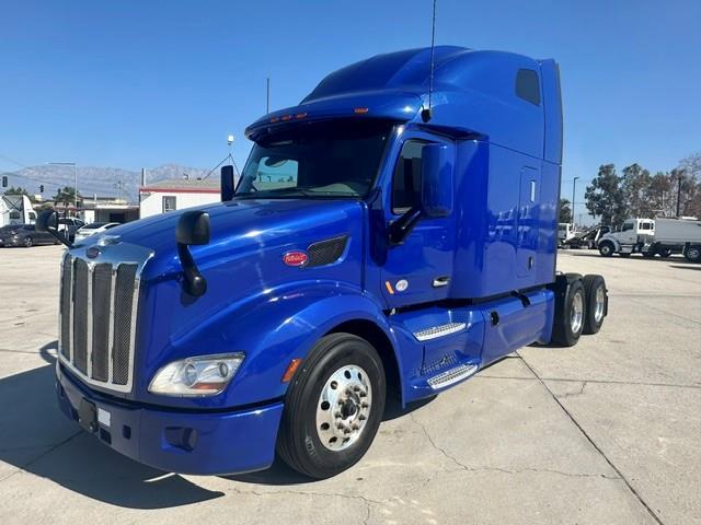 2022 Peterbilt 579-0