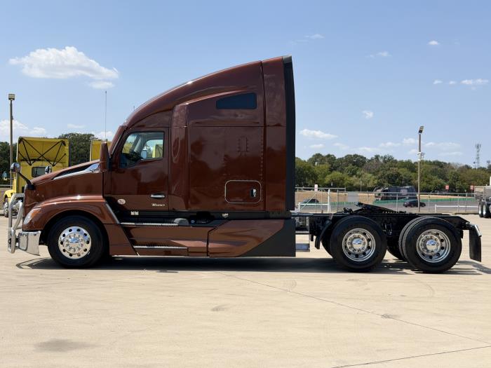 2024 Kenworth T680-7