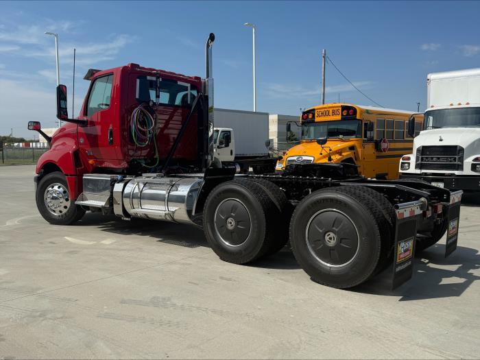 2027 International LT625-12
