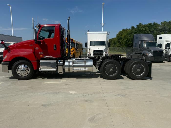 2027 International LT625-13
