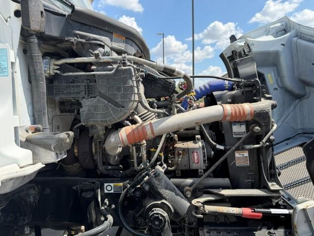 2026 Peterbilt 548-17