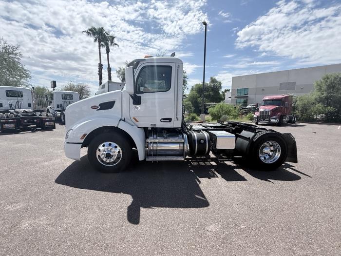 2018 Peterbilt 579-2