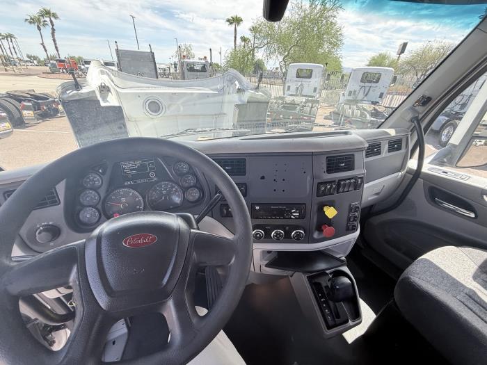 2018 Peterbilt 579-12