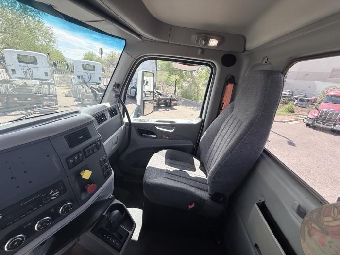 2018 Peterbilt 579-13