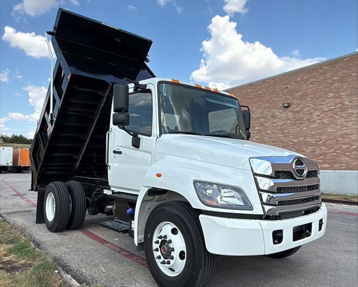2027 Hino L7-17