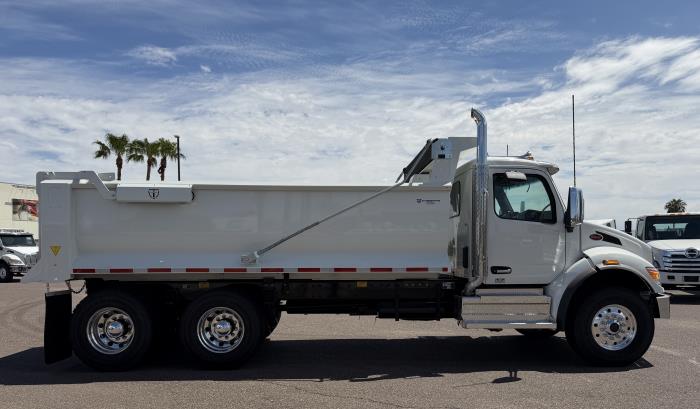 2027 Peterbilt 548-7