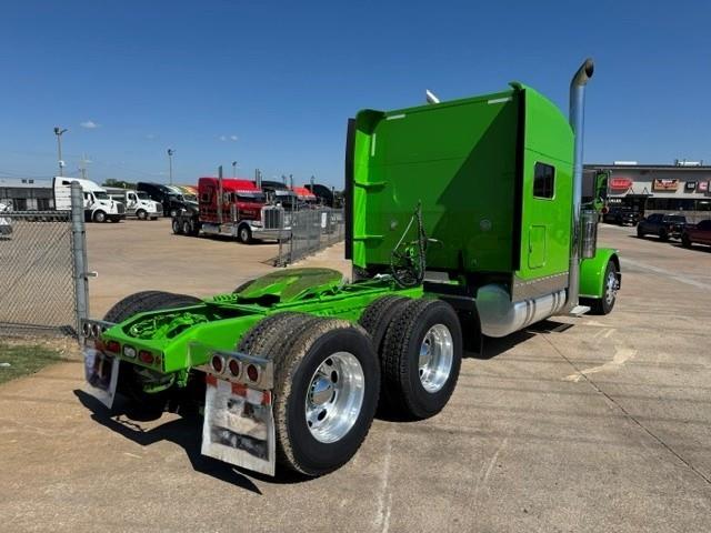 2019 Peterbilt 389-6