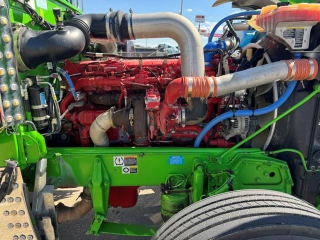 2019 Peterbilt 389-12