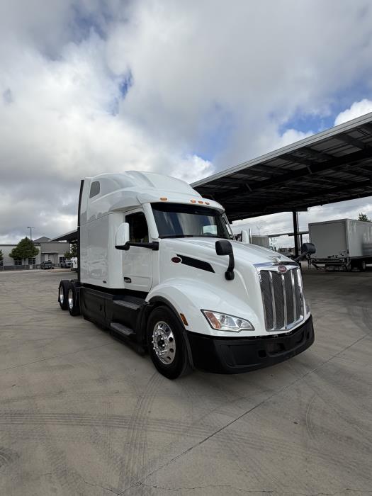 2022 Peterbilt 579-1