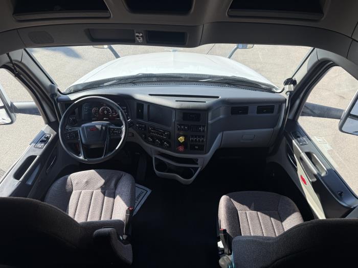 2024 Peterbilt 579-3
