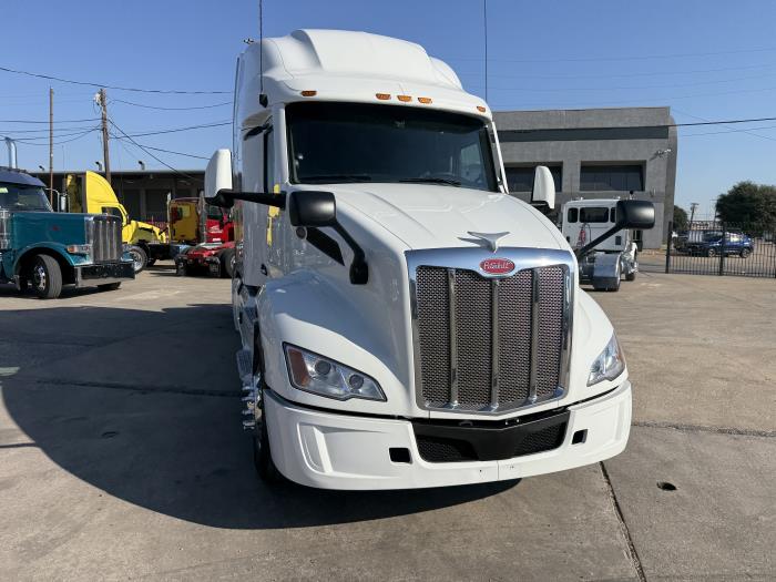 2024 Peterbilt 579-26
