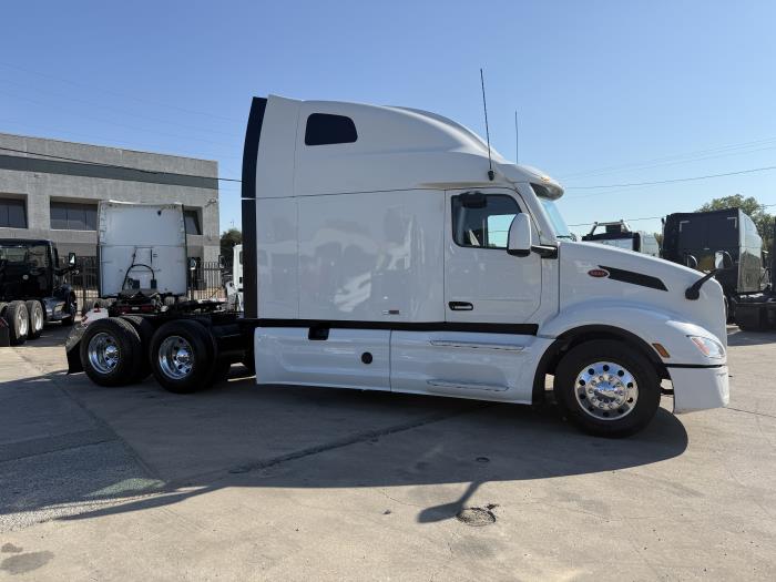 2024 Peterbilt 579-30