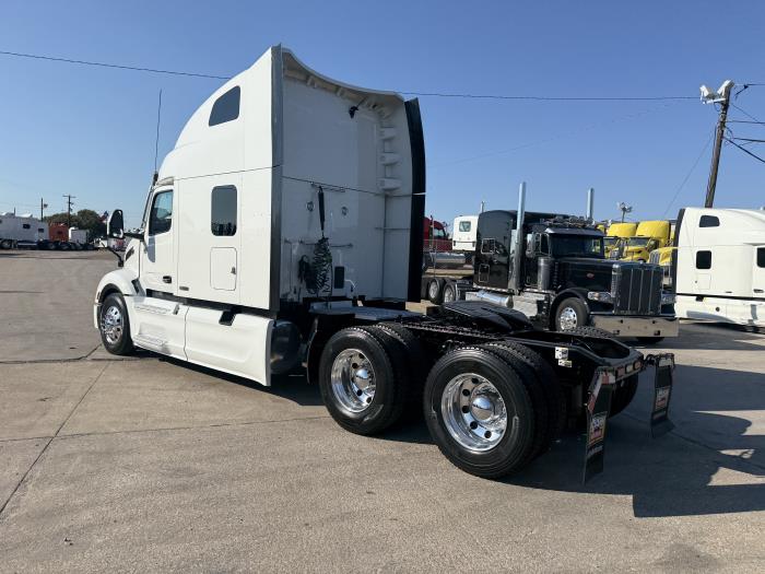 2024 Peterbilt 579-38