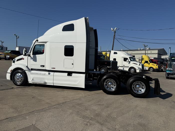 2024 Peterbilt 579-40