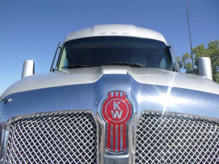2023 Kenworth T680-9