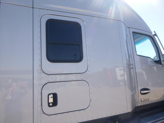 2023 Kenworth T680-37