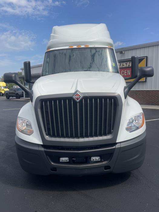 2022 International LT625-1