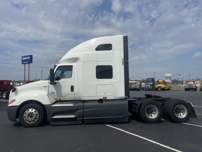 2022 International LT625-3