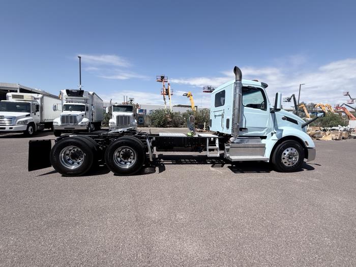 2023 Peterbilt 579-6