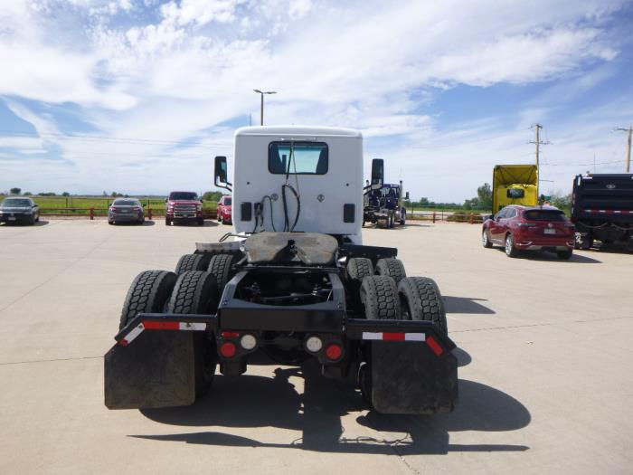 2021 Peterbilt 579-6
