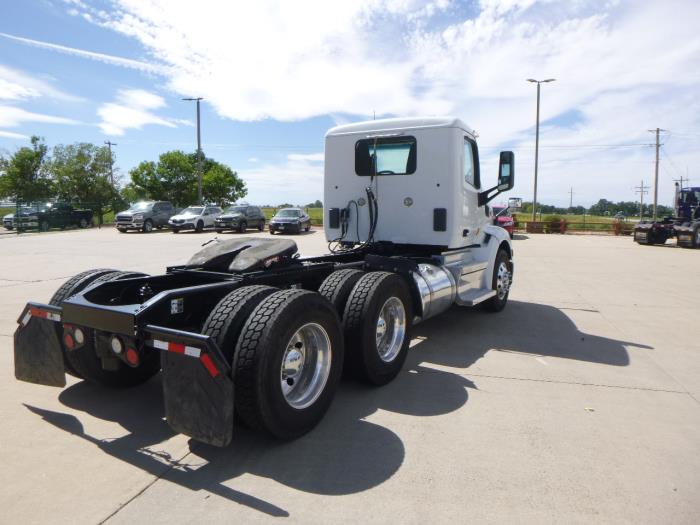 2021 Peterbilt 579-7