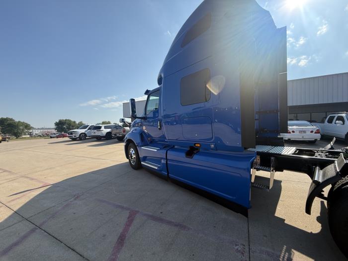 2027 International LT625-3